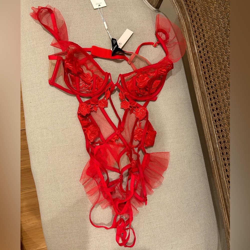 NWT - For Love and Lemons Romantic Roses Teddy